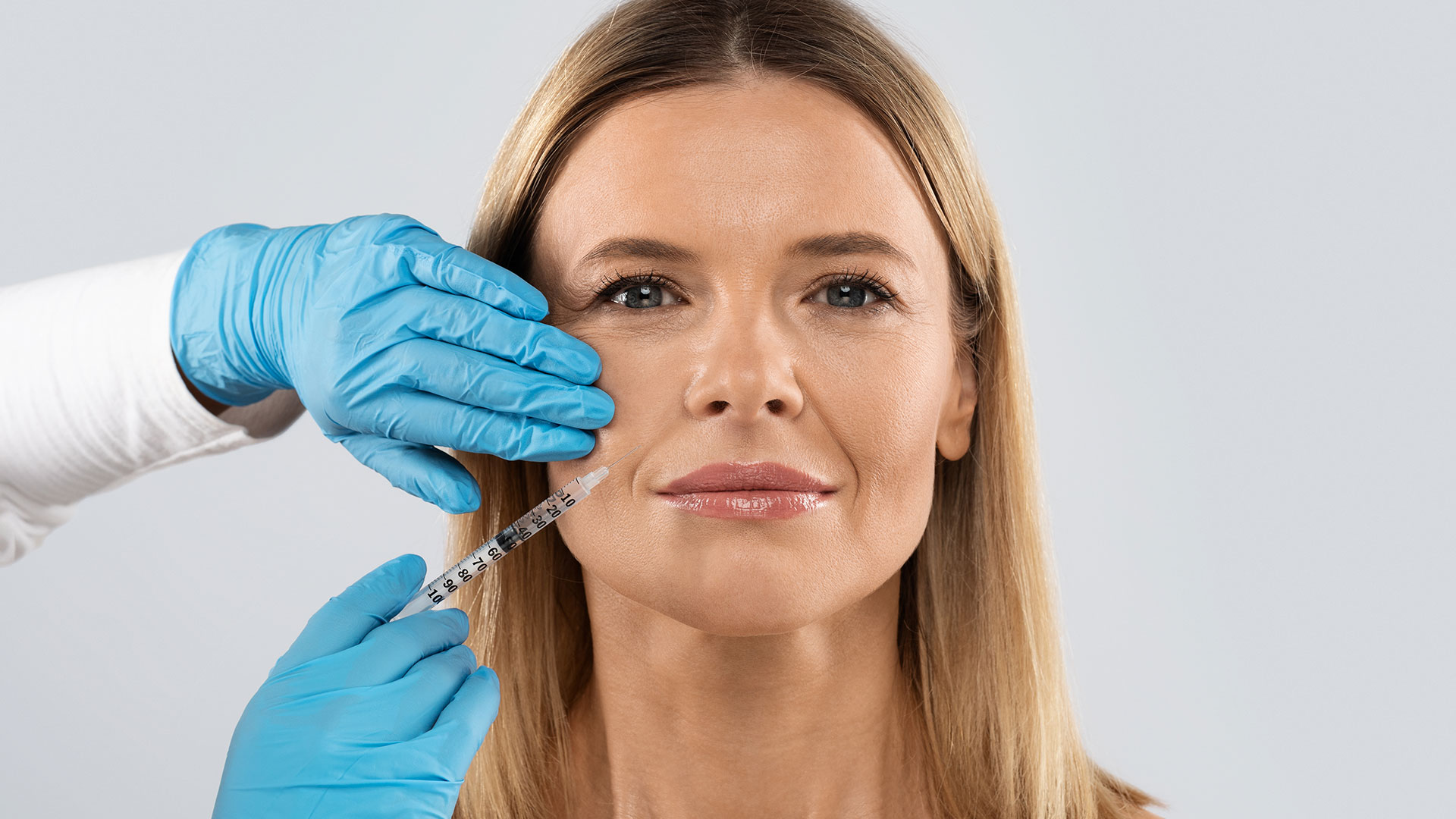 Botoks (botulinum toksin) poseg v kliniki Višnjar - hitro in varno.